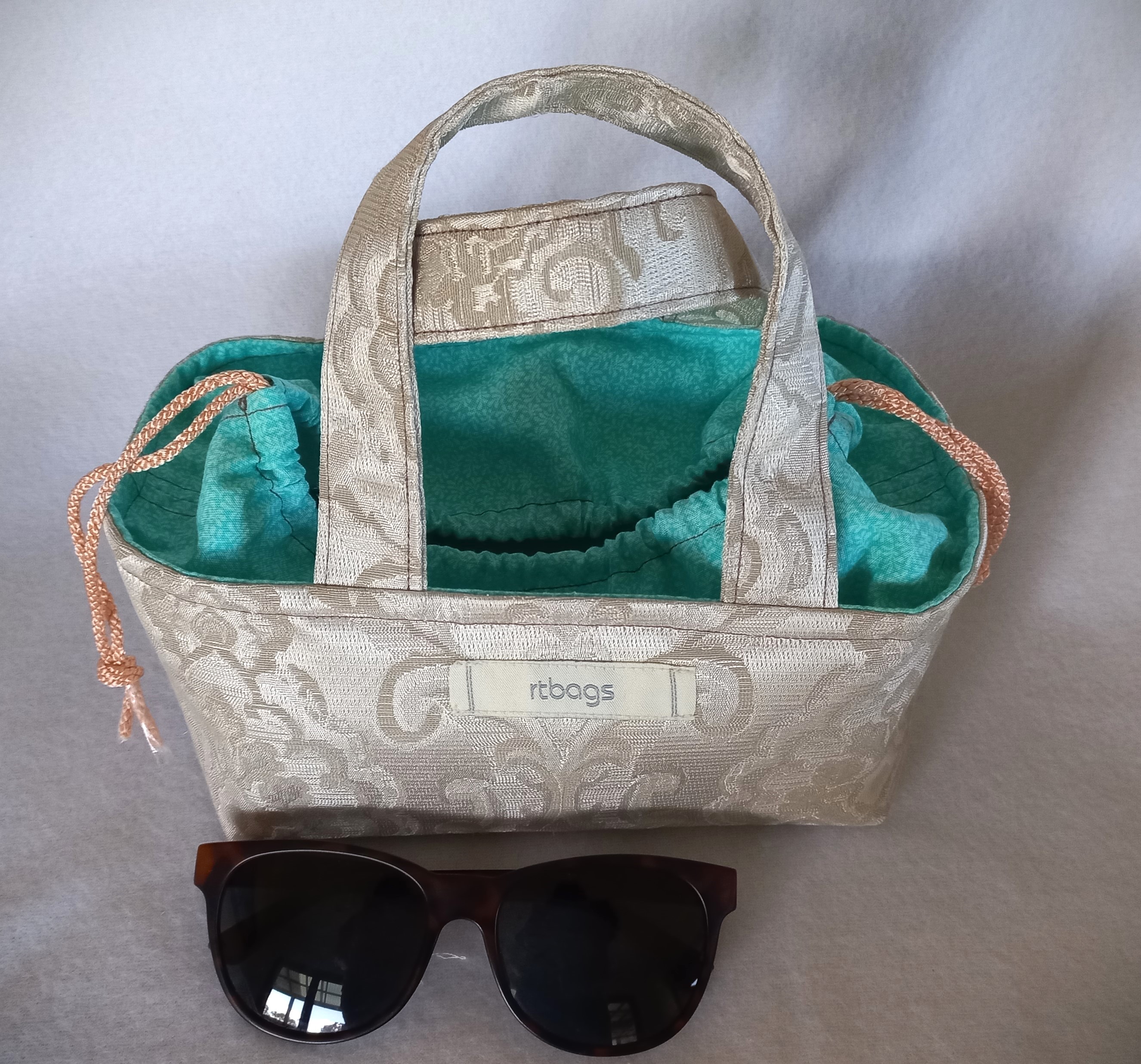 Dianne, Size 1, Container